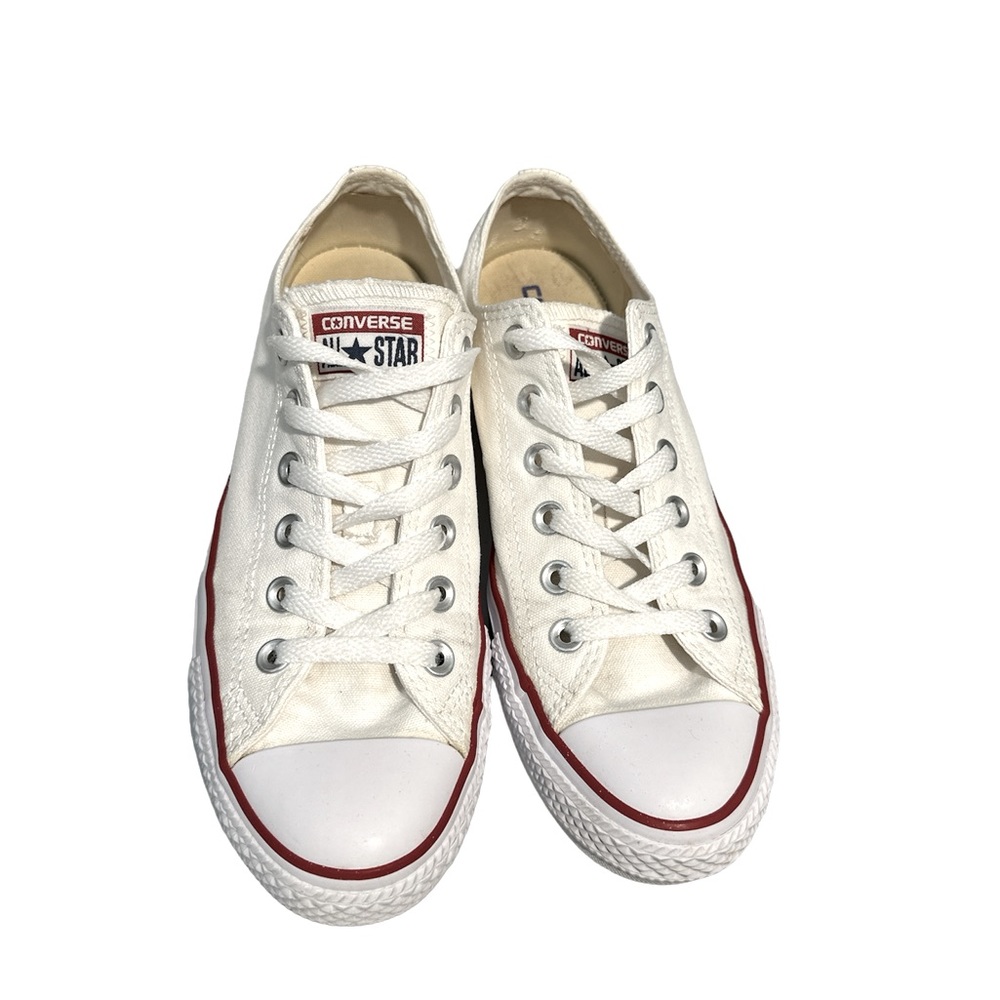 Low top Converse Sneakers